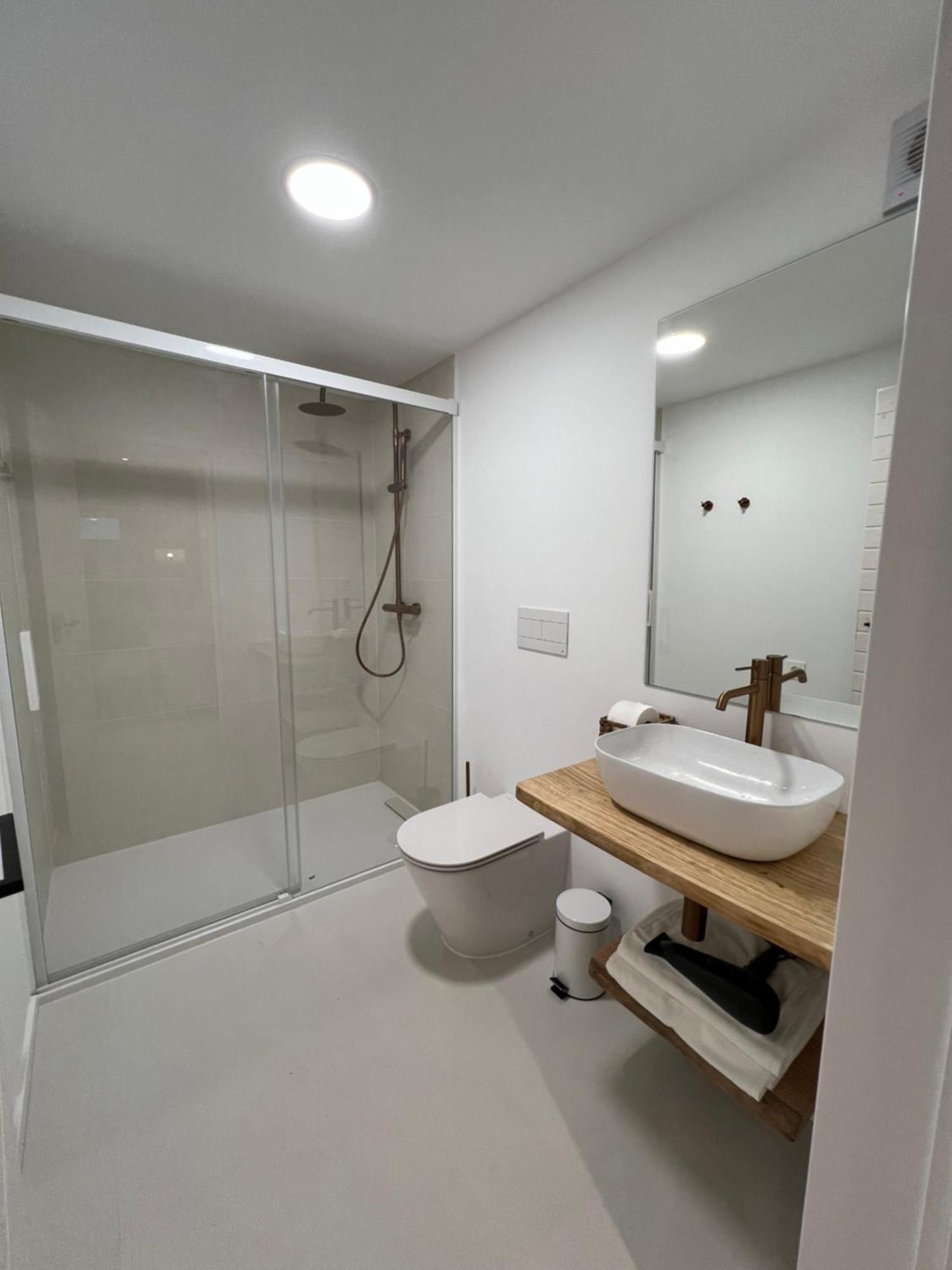 Ferrol By Miramar Stays Ngoại thất bức ảnh